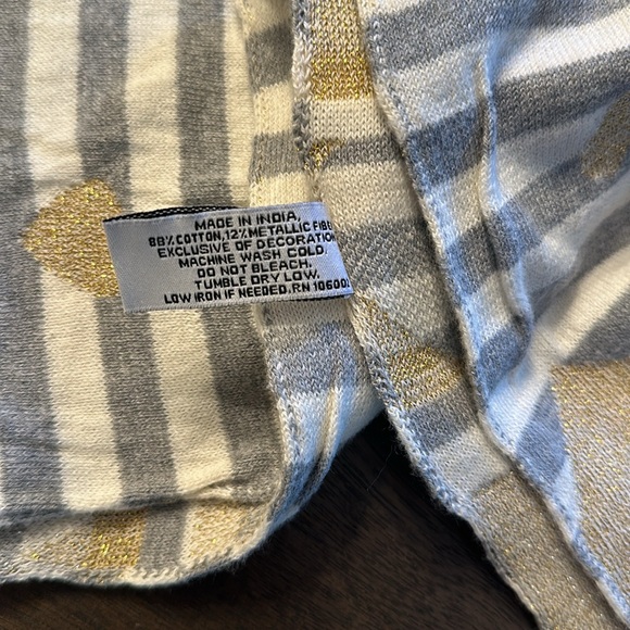 Nicole Miller table runner - Picture 3 of 4